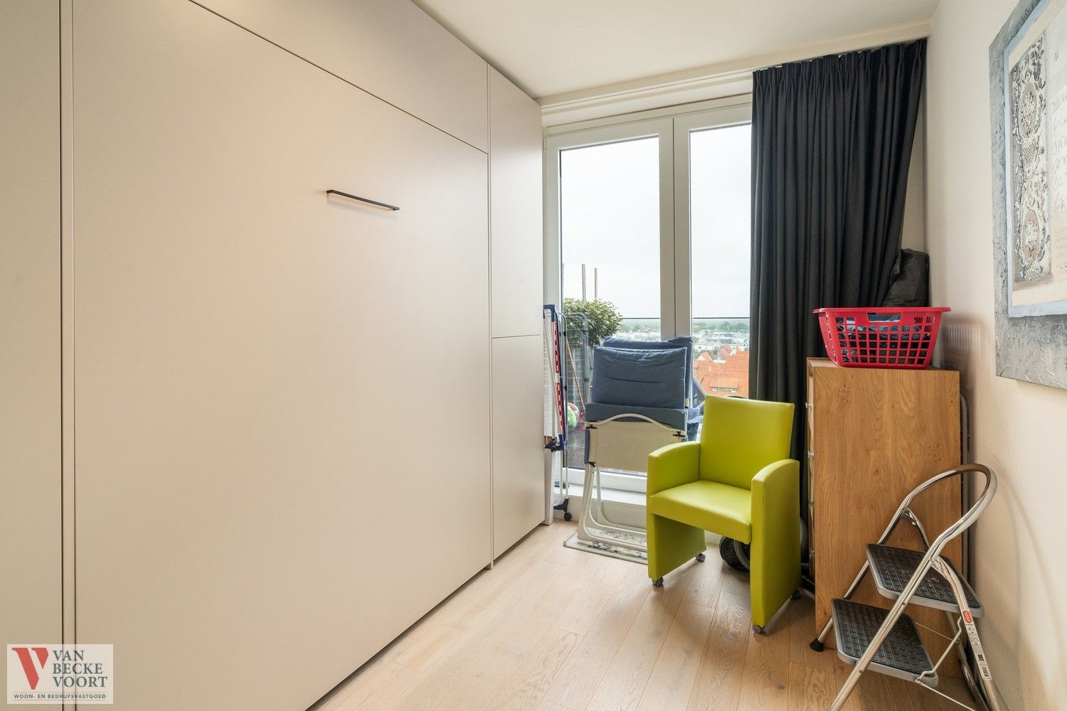 Exclusief appartement met zicht op duinen en zee foto 11