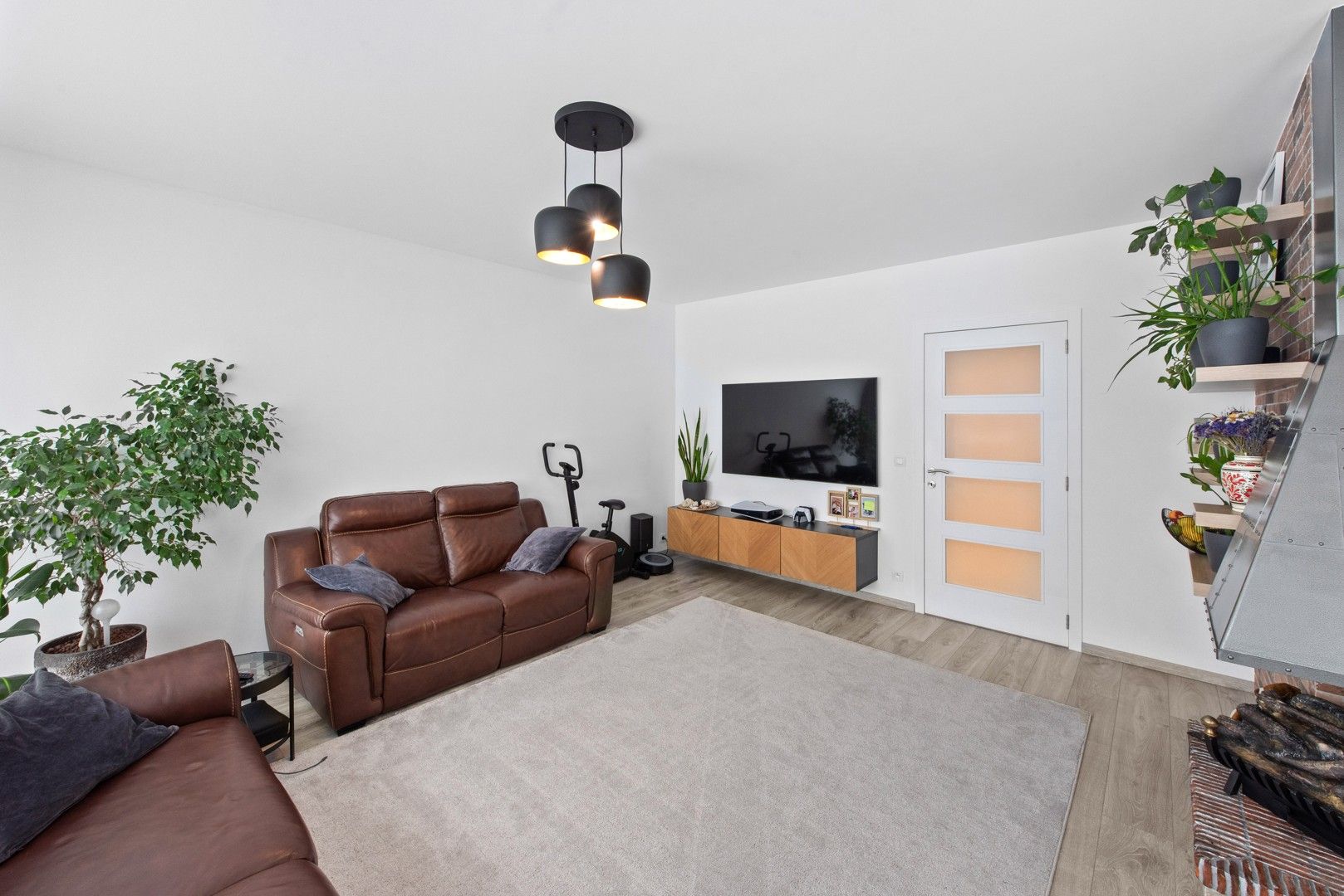 Spacieux appartement mansardé récemment rénové avec garage foto 6