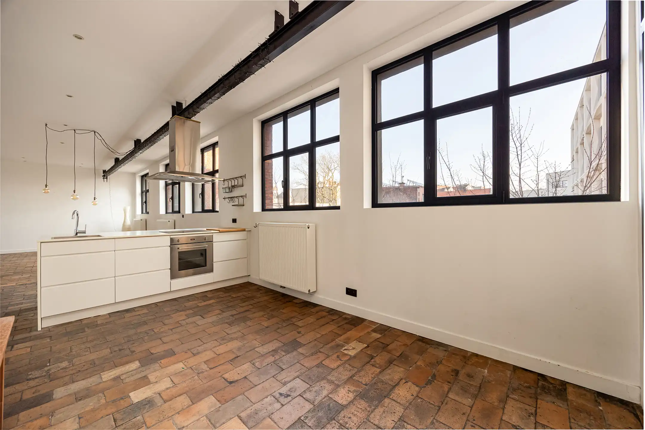 Ruim 2-slaapkamer appartement in achtergebouw foto 3