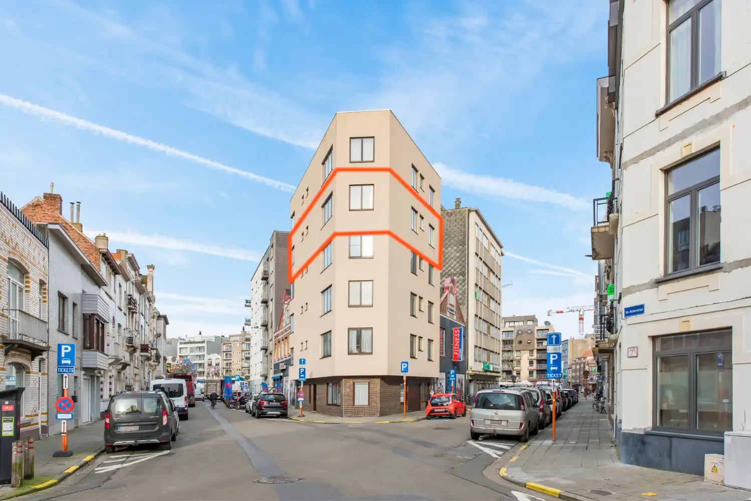 Instapklaar twee slaapkamer appartement in het hartje van Blankenberge foto {{pictureIndex}}
