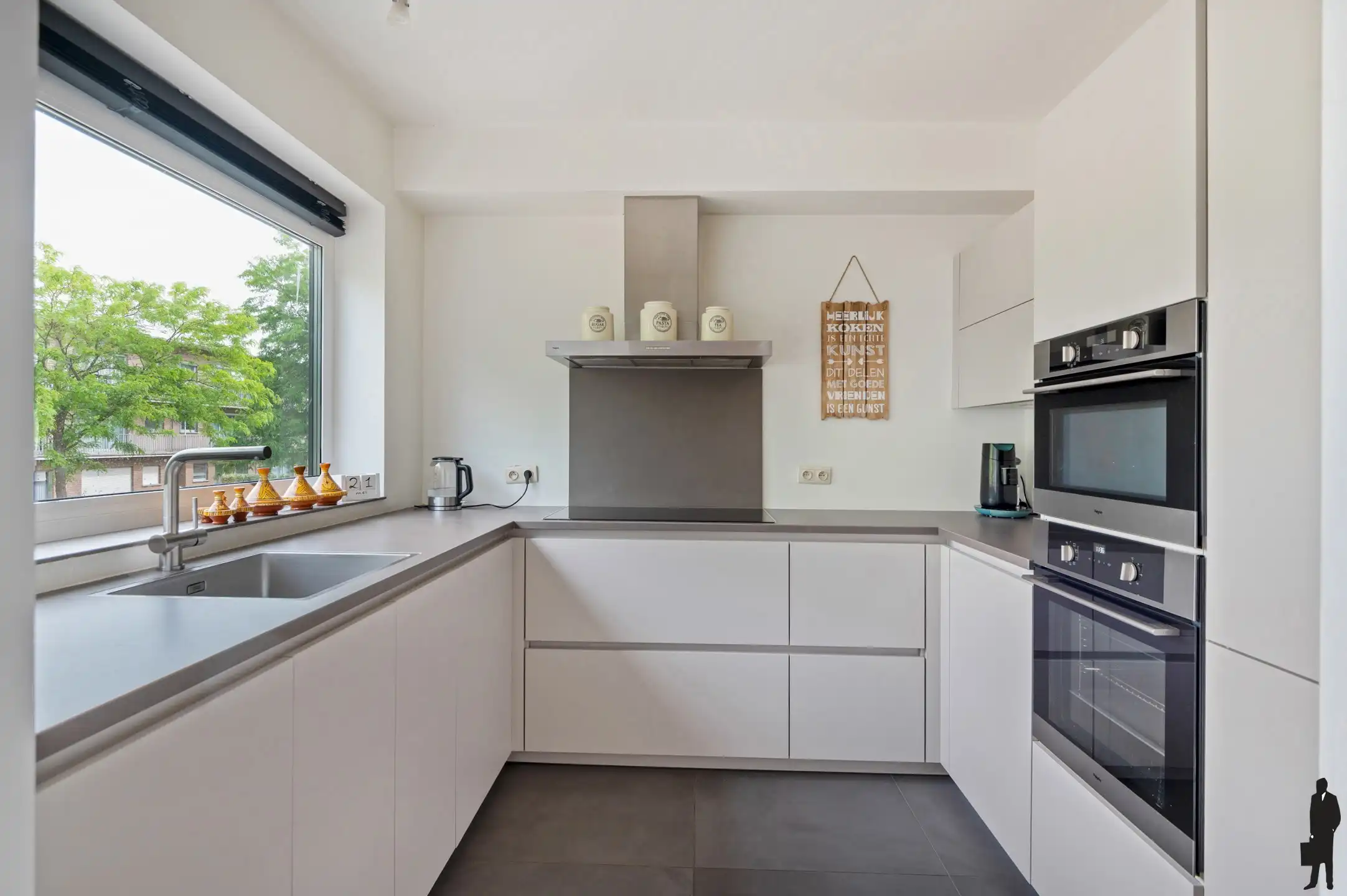 Welgelegen zeer energiezuinige woning met 5 slpks en Z-tuin foto 7