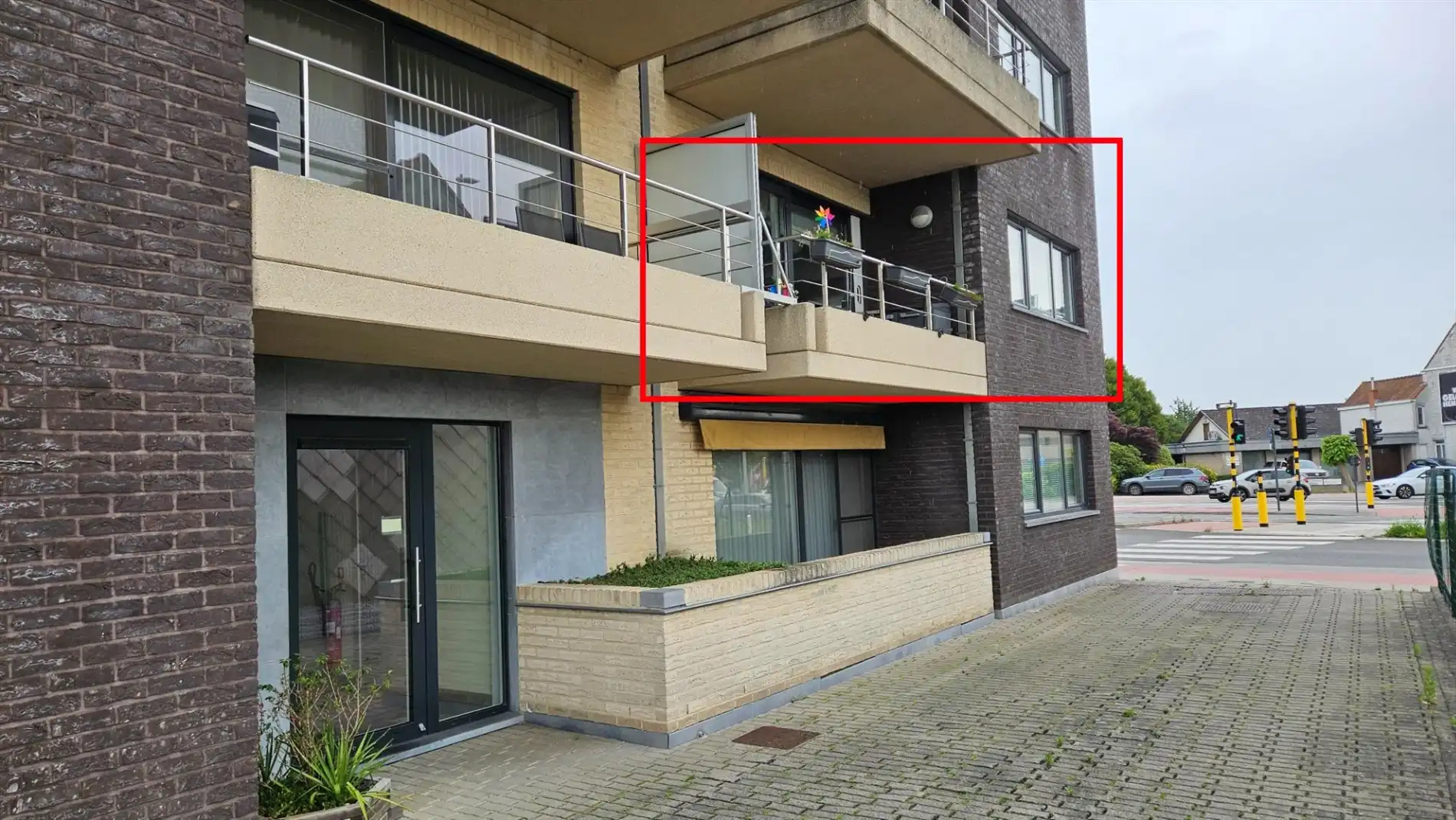 Ruim appartement met 2 slk, terras en garage foto 19
