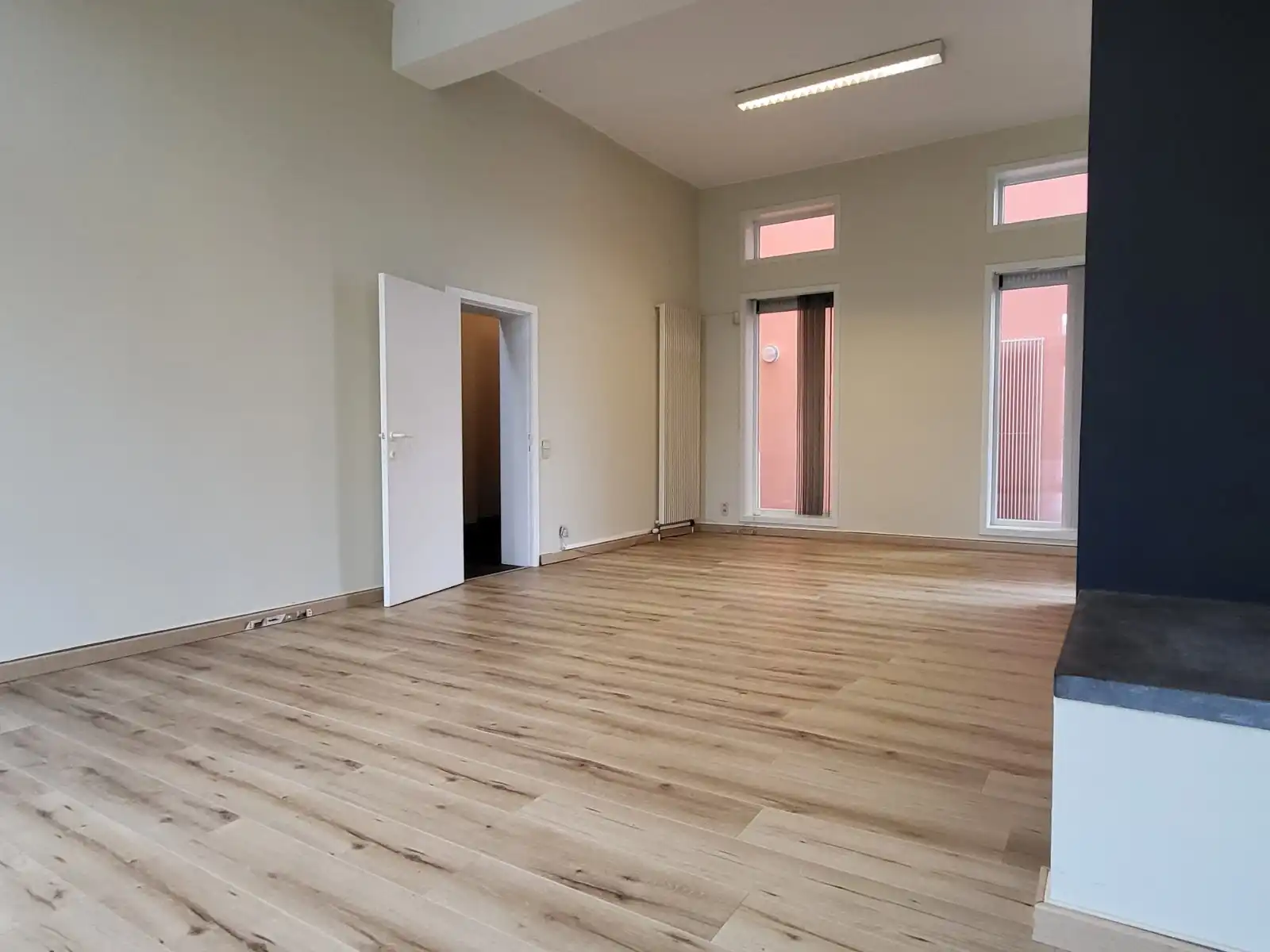 Grote kantoorruimte op toplocatie! foto 8