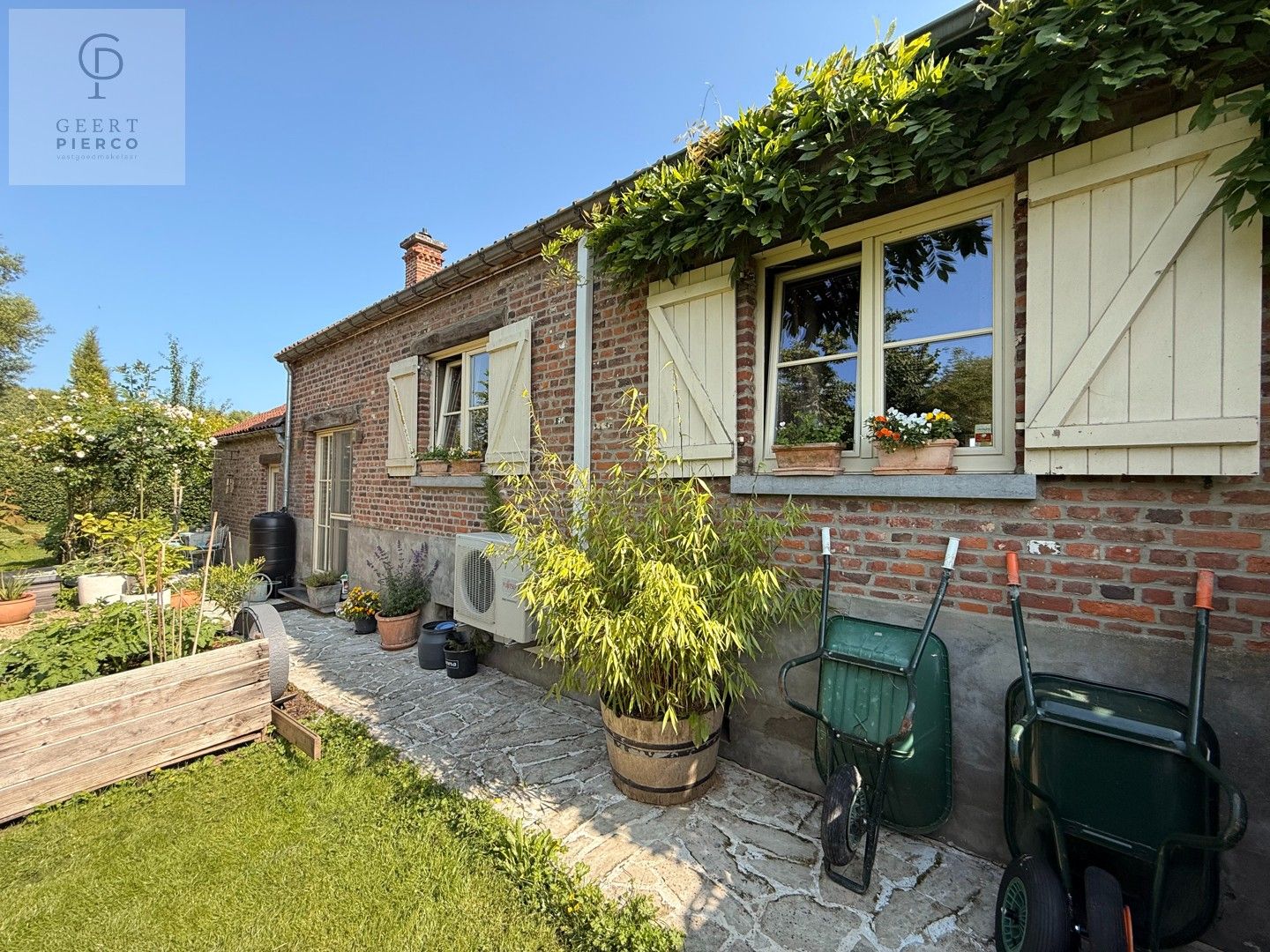 Karaktervolle woning in het groen foto 39