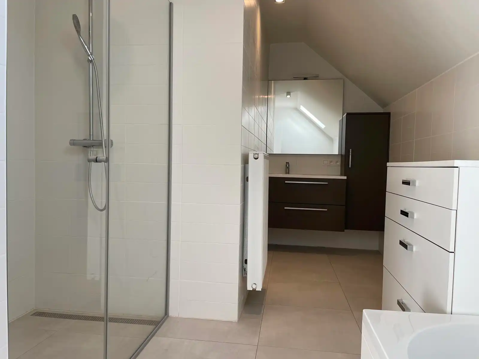 Gunstig gelegen, lichtrijk penthouse foto 16