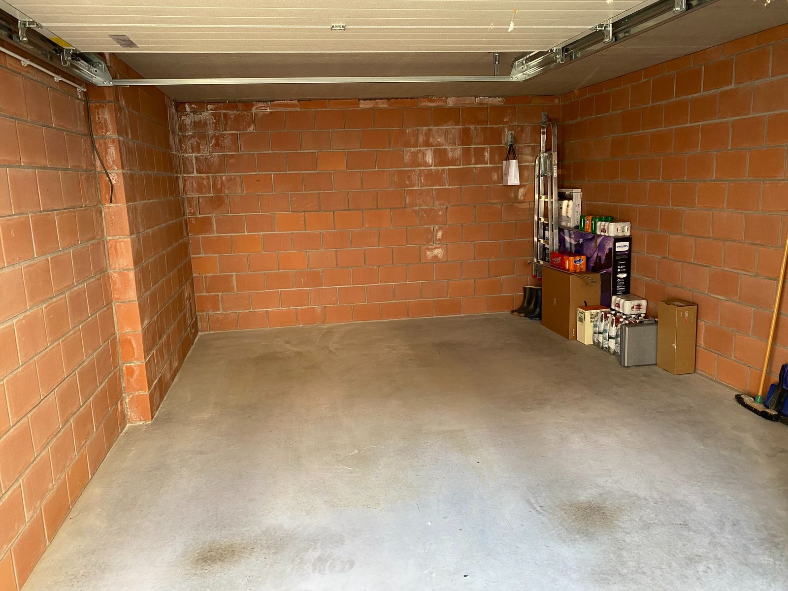 Vlot toegankelijke garagebox in het centrum van Oostende foto 5