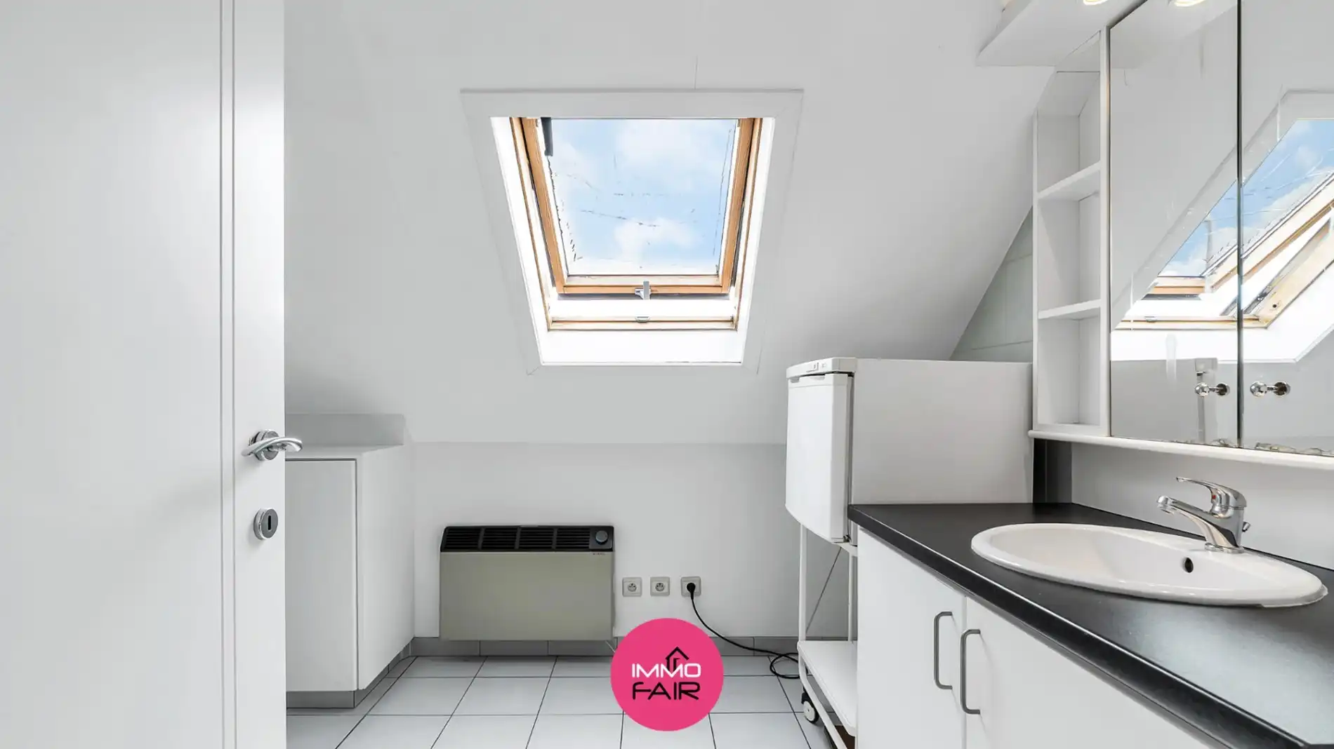 Betaalbaar, energiezuinig appartement met aparte studio in het rustige Hees foto 12