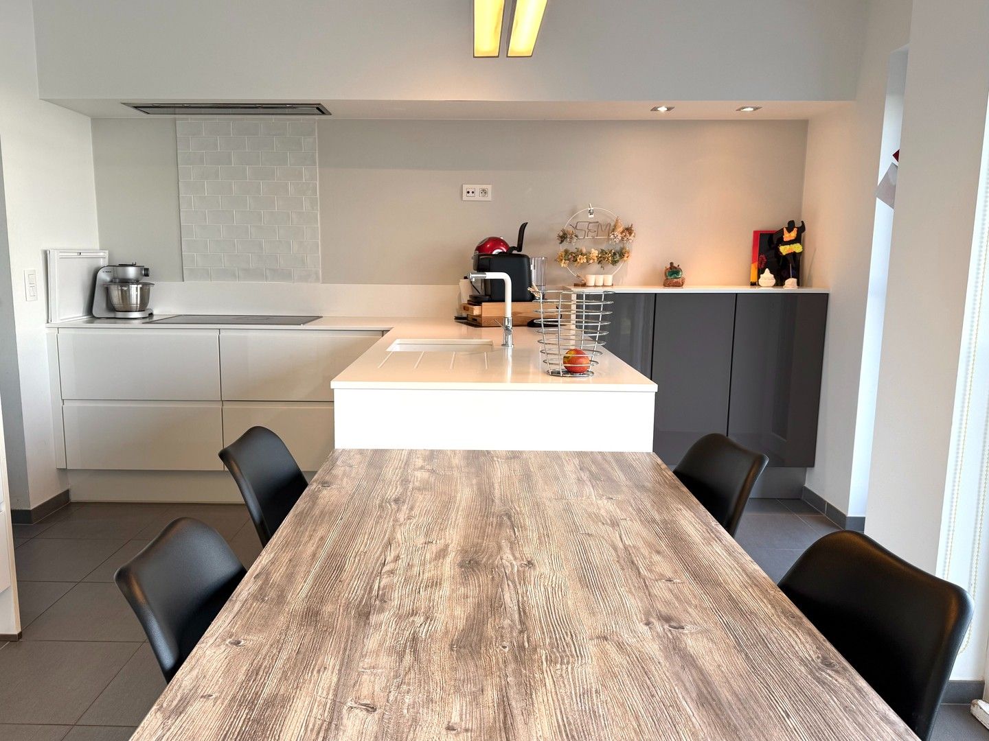 Zeer ruime instapklare én energiezuinige woning met zwemvijver vlak bij yachthaven. foto 7