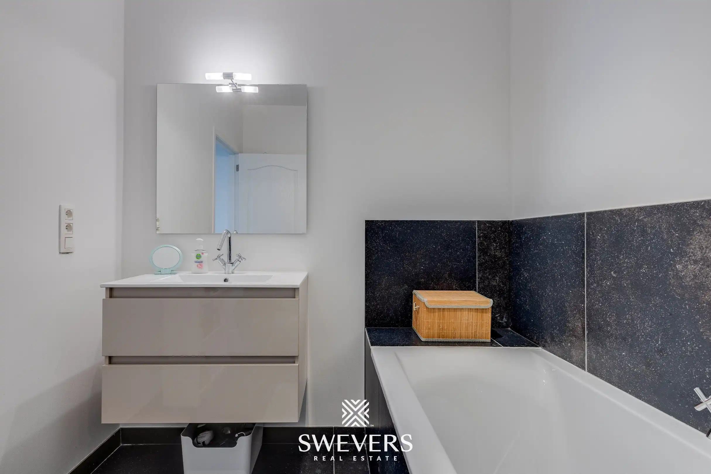 Charmant duplexappartement met 2 slaapkamers en 2 badkamers in Leopoldsburg foto 20