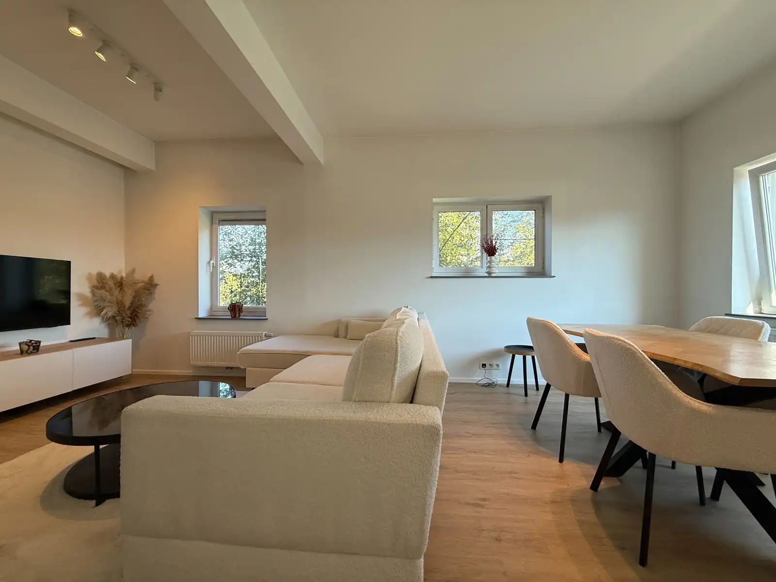 Lichtrijk appartement zonder gemeenschappelijke kosten foto 9