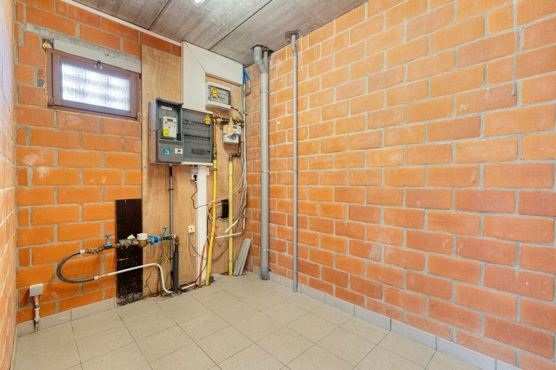 Polyvalente kantoorruimte met 3 slaapkamer appartement TE KOOP in Tielt! foto 17