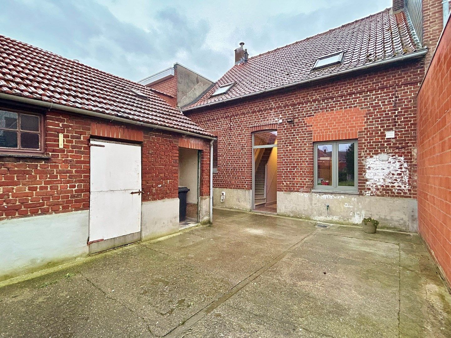 Volledig vernieuwde rijwoning met ruime tuin  foto 8