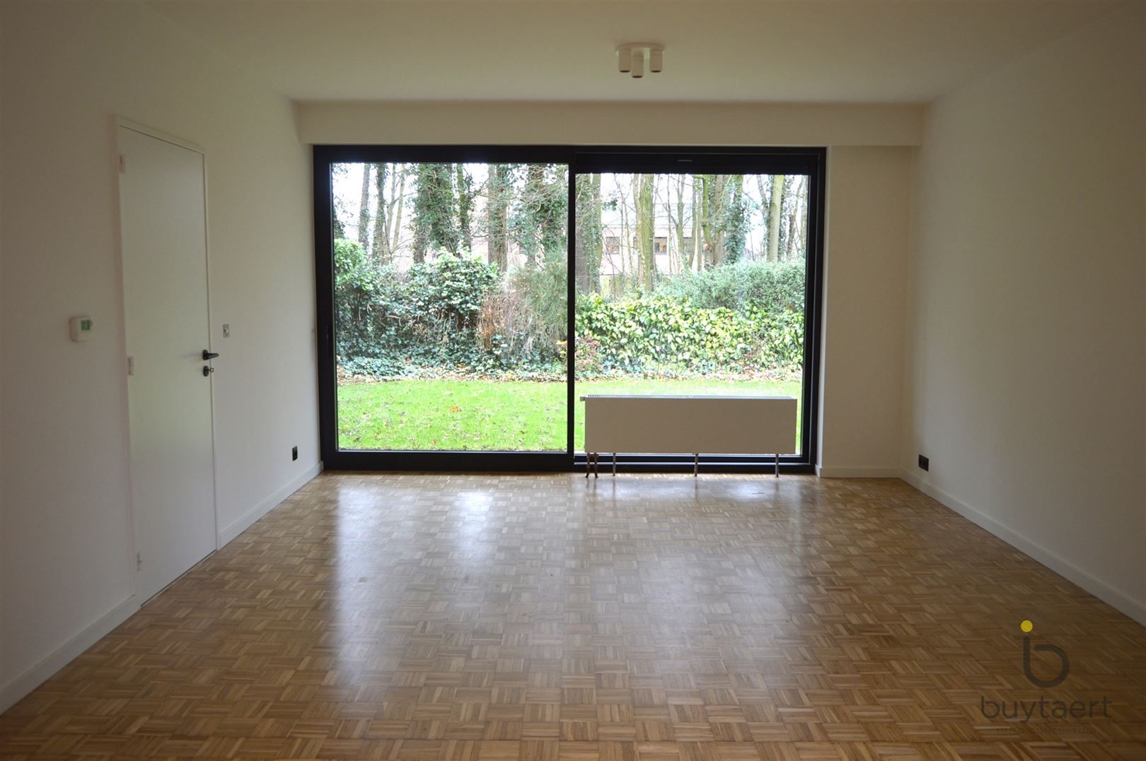 Gelijkvloers appartement met tuin en zicht op groen! foto 8