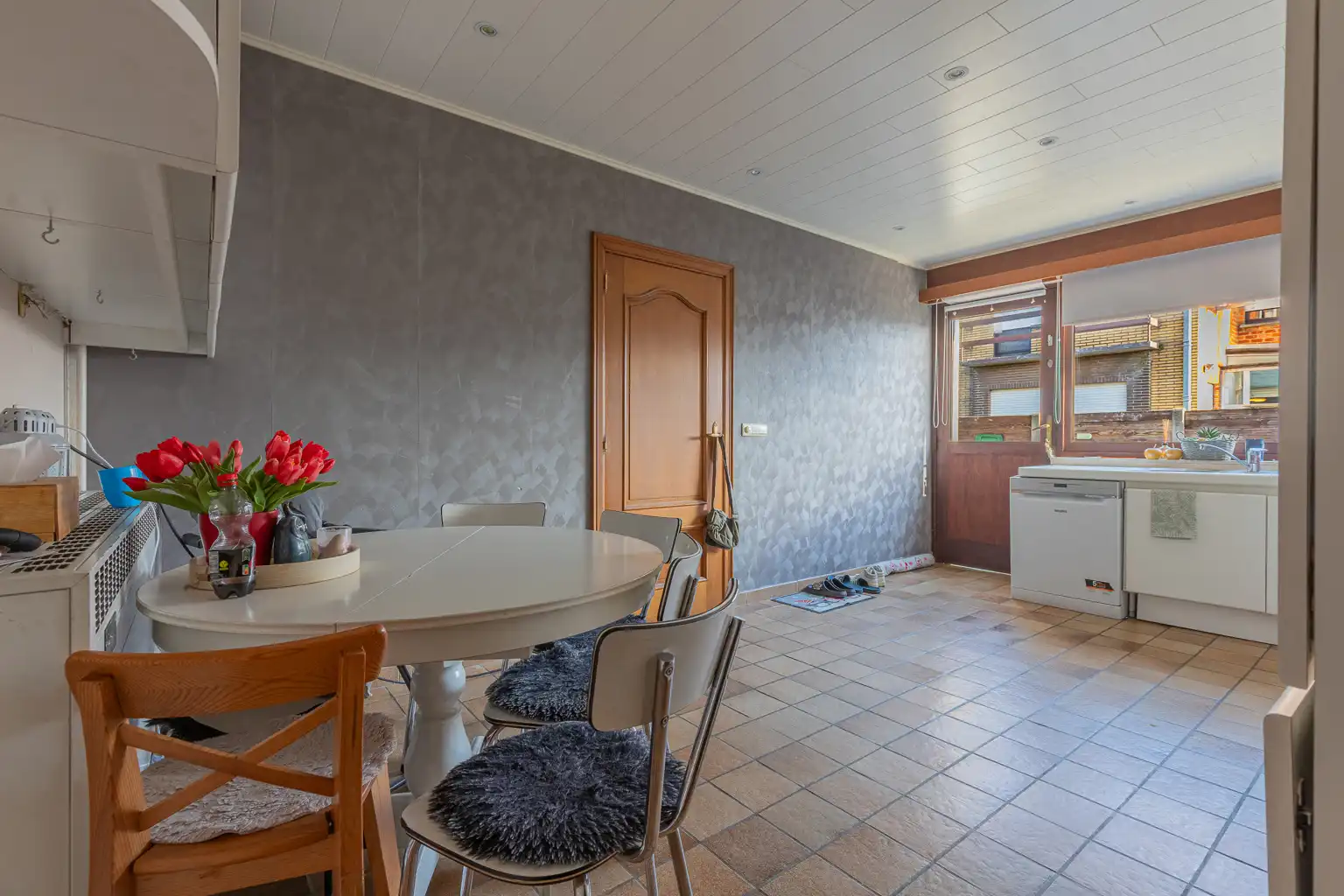 Gezinswoning met zicht op het groen! foto 10