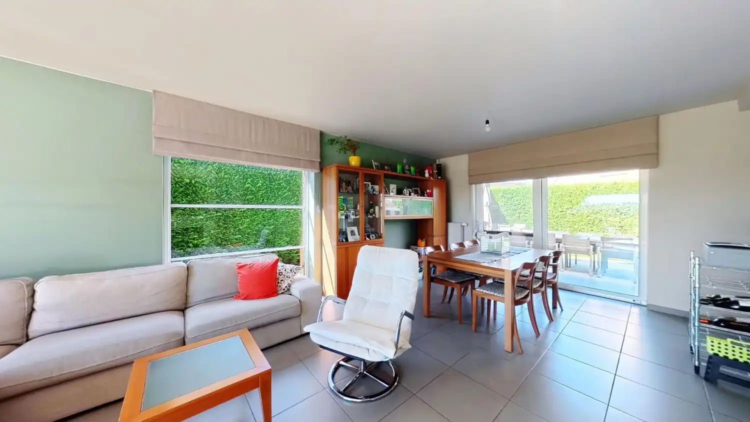 Ruime woning met 3 slaapkamers met prachtig zicht op de Koppenberg! foto 4