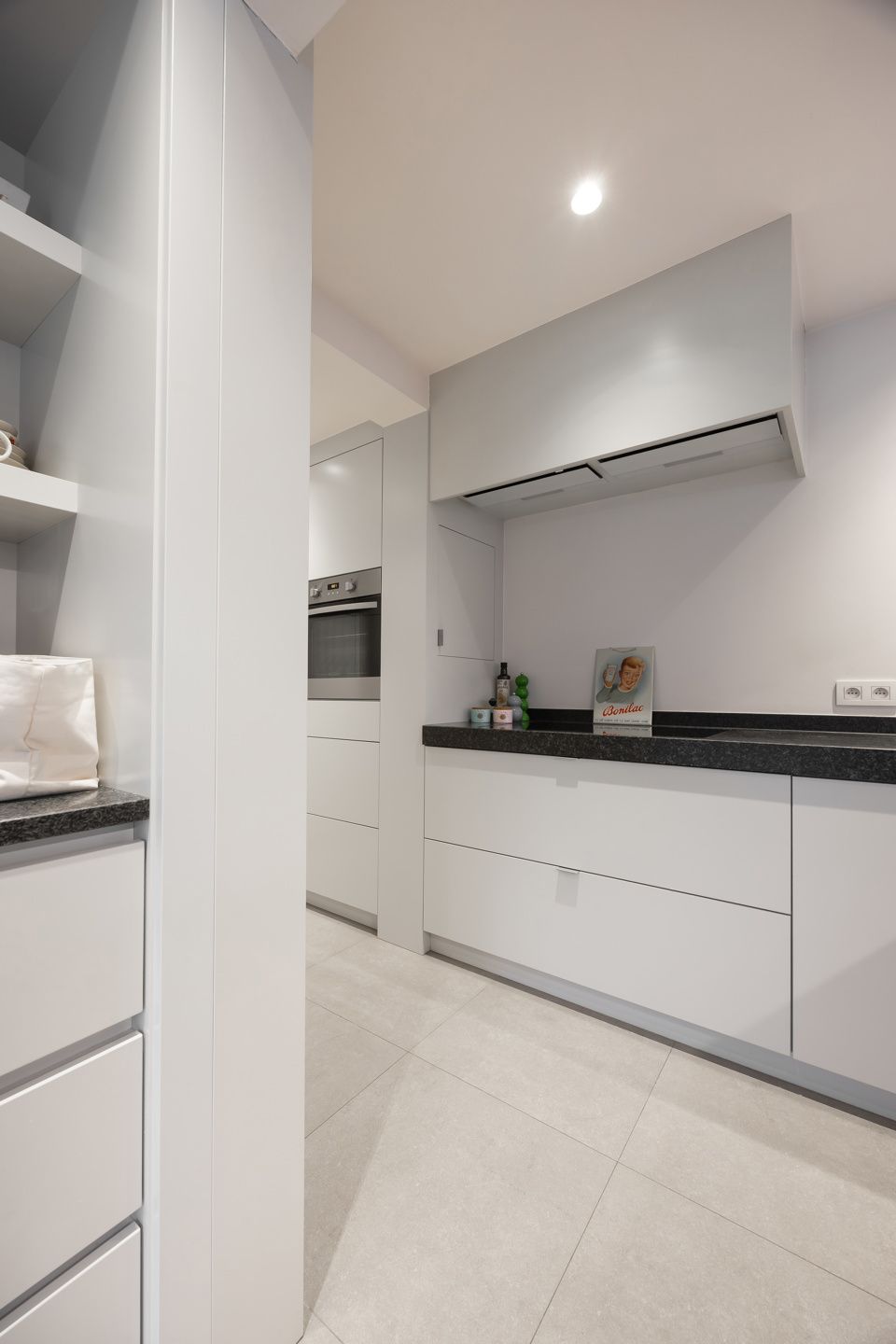 Karakterwoning met brutalistische gevel  in Hof ter Linden foto 12