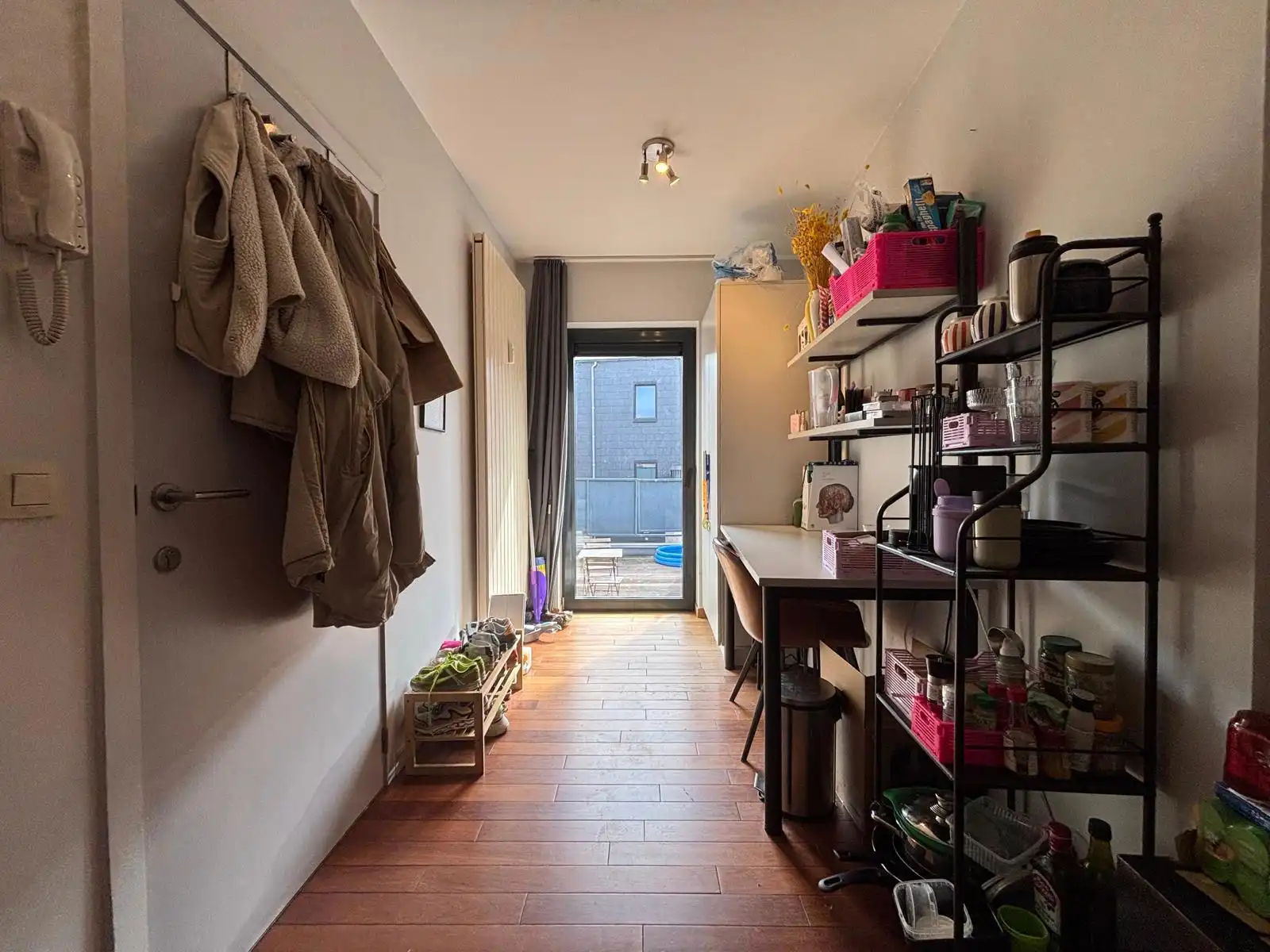 Furnished room Leuven City Center. STUDENTS ONLY foto 3