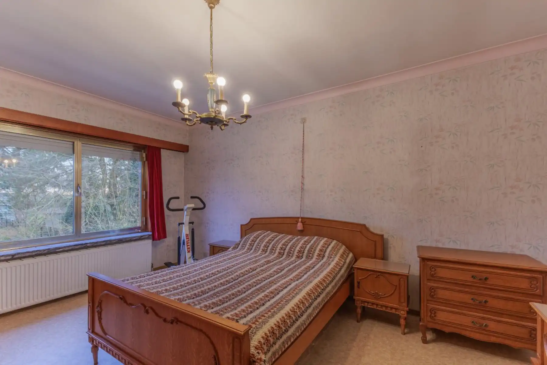 Ruime halfopen bebouwing met grote tuin foto 12