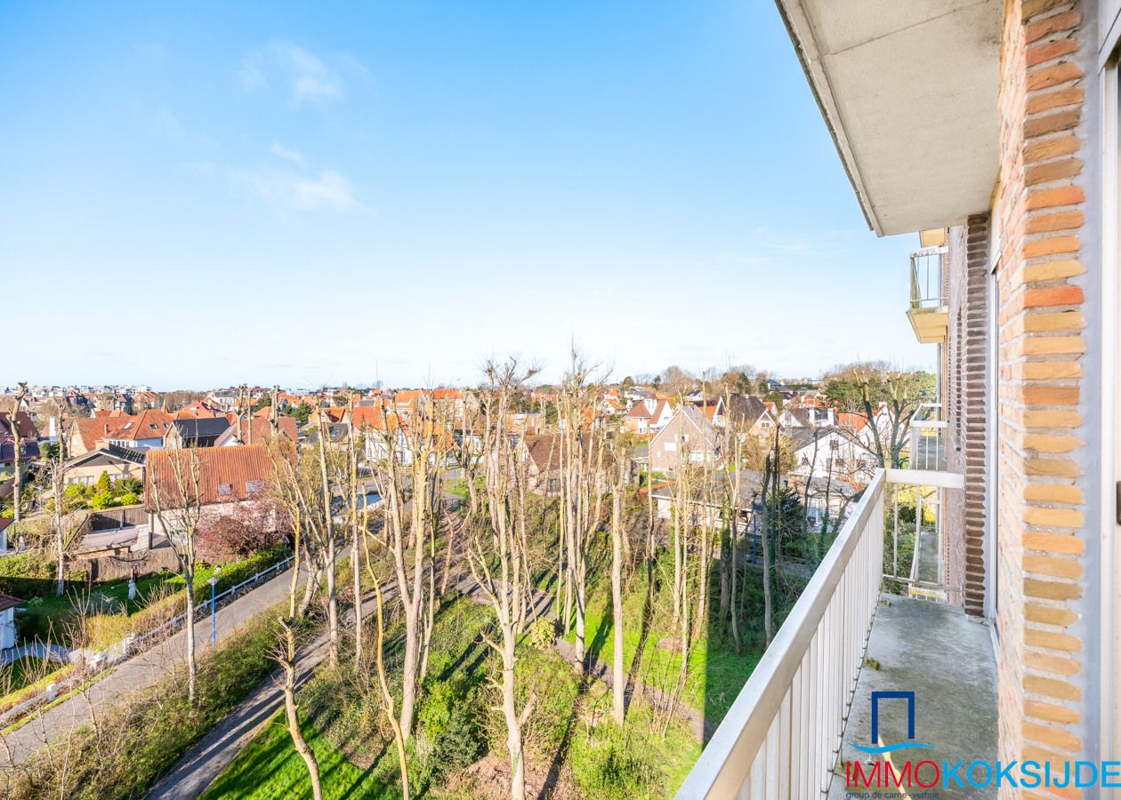 Volledig gerenoveerd hoekappartement met 3 slaapkamers en zonnig terras foto 11