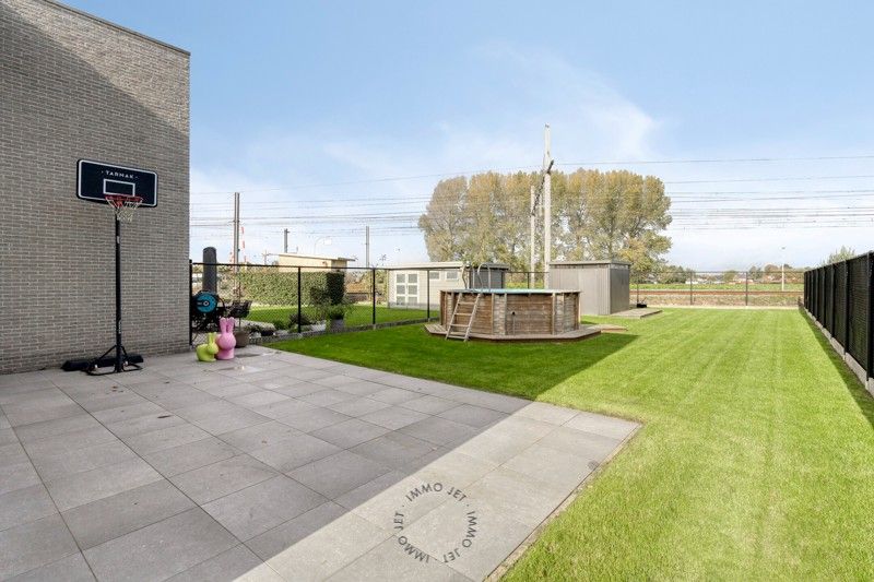 Moderne halfopen woning met 4 slaapkamers en zonnepanelen in Nieuwkerken-Waas foto 17