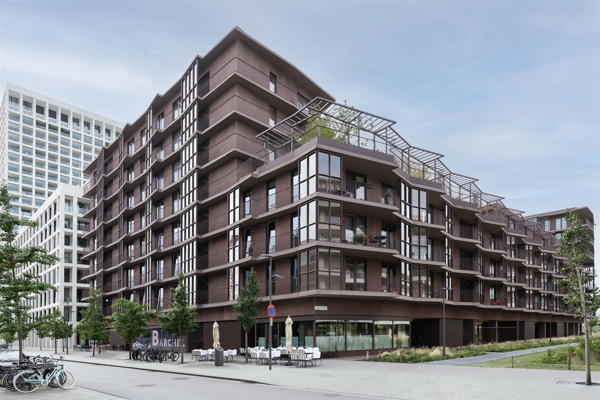 Hoogwaardig afgewerkt appartement met twee slaapkamers foto 2