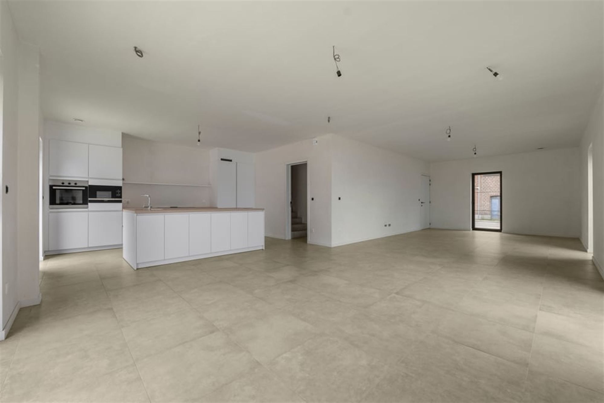 KNAPPE NIEUWBOUWWONING IN MODERNE STIJL  foto 21
