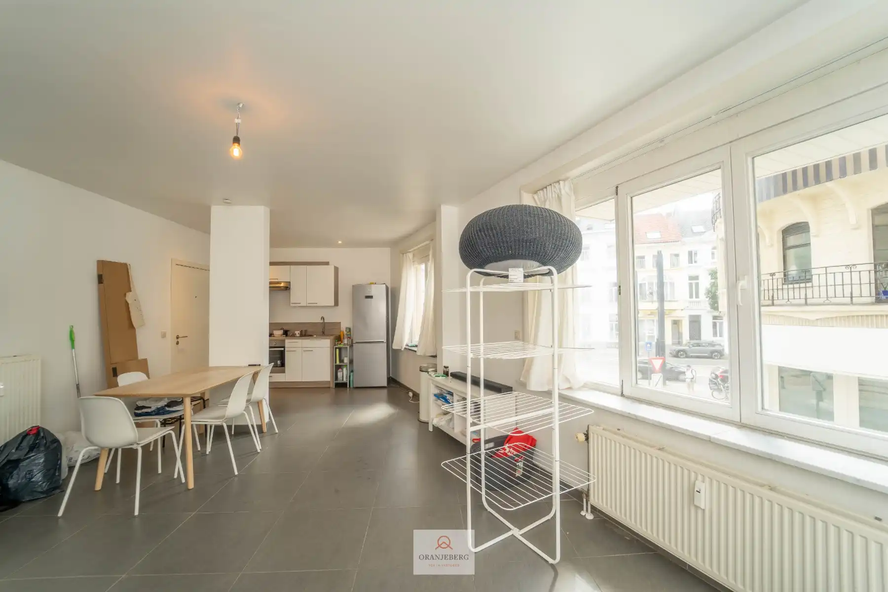 Studio + autostaanplaats te huur vlakbij Gent-Sint-Pietersstation foto 3