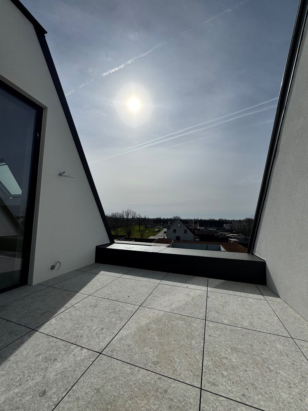 Uniek nieuwbouw appartement met 2 slaapkamers en veel zonlicht te Eernegem foto 4