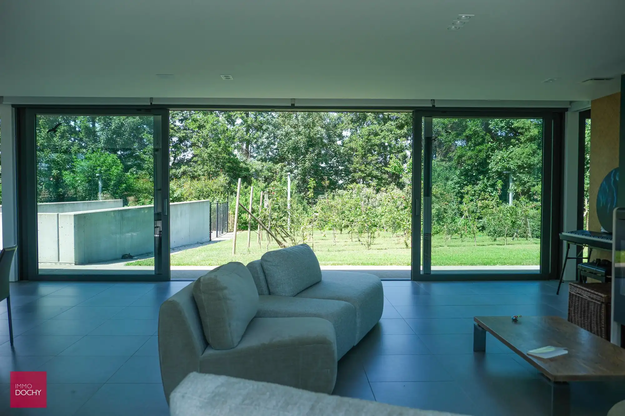 Tijdloze luxe-villa met landelijk zicht foto 28