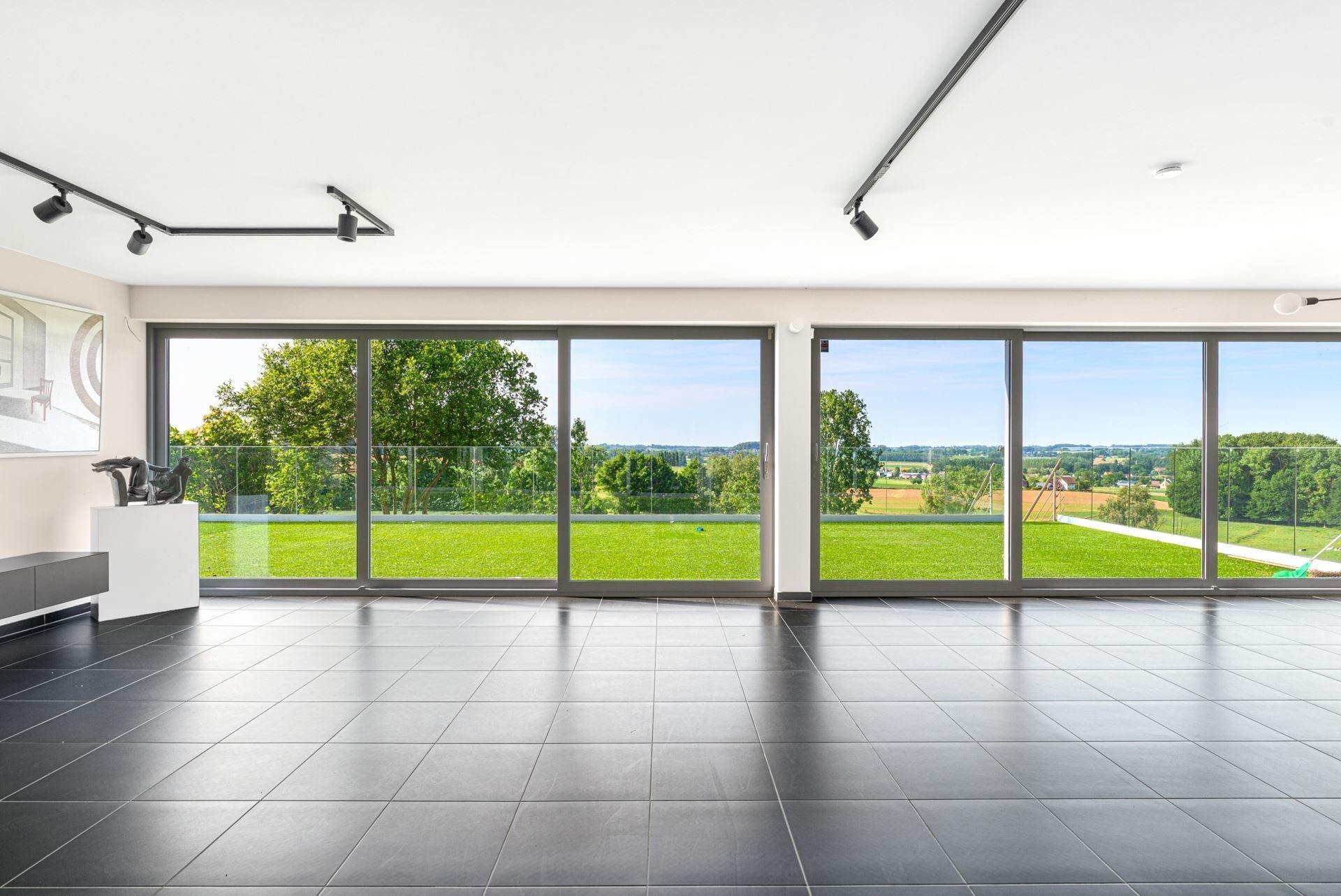 Zeer ruime villa met prachtig, landelijk zicht foto 3
