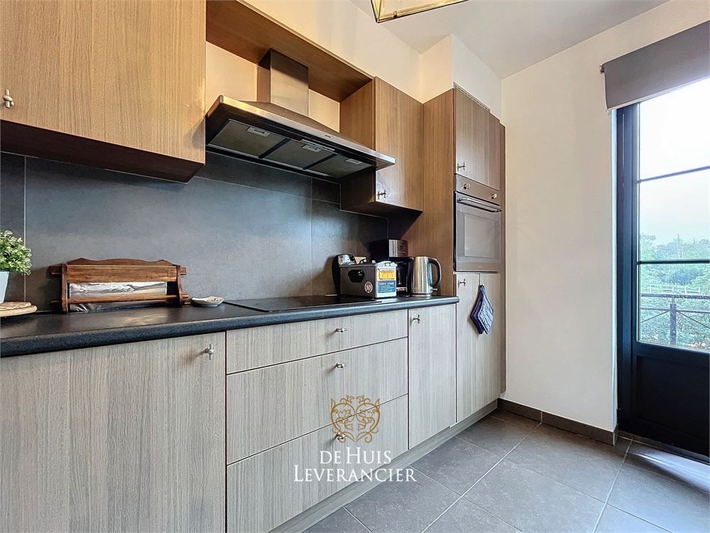 Prachtig Penthouseappartement (2 slpk) in hartje Hove te koop foto 8