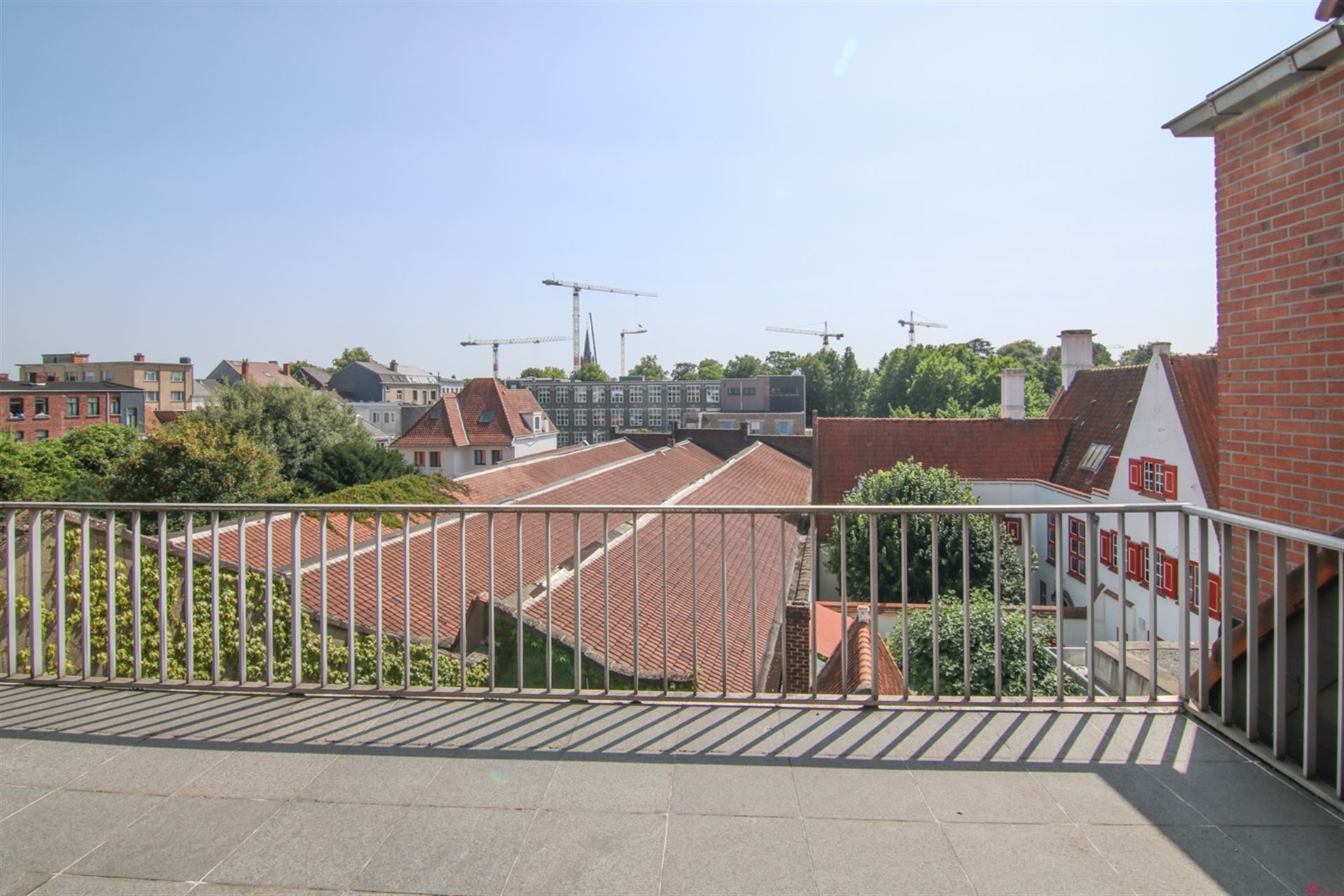 Residentieel gelegen appartement met zalig terras foto 17