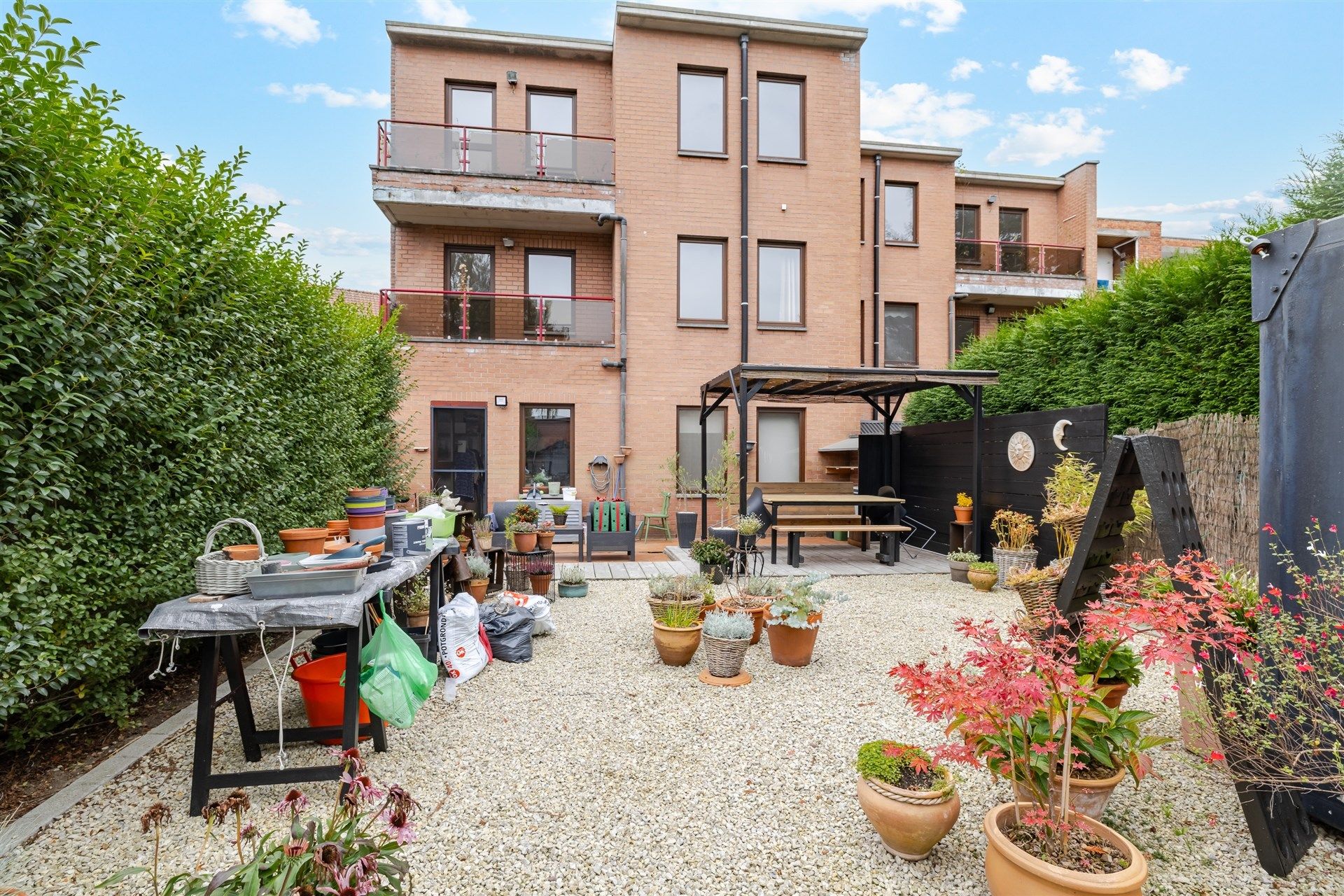 Opbrengsteigendom bestaande uit 6 ruime appartementen + 32 garageboxen foto 30
