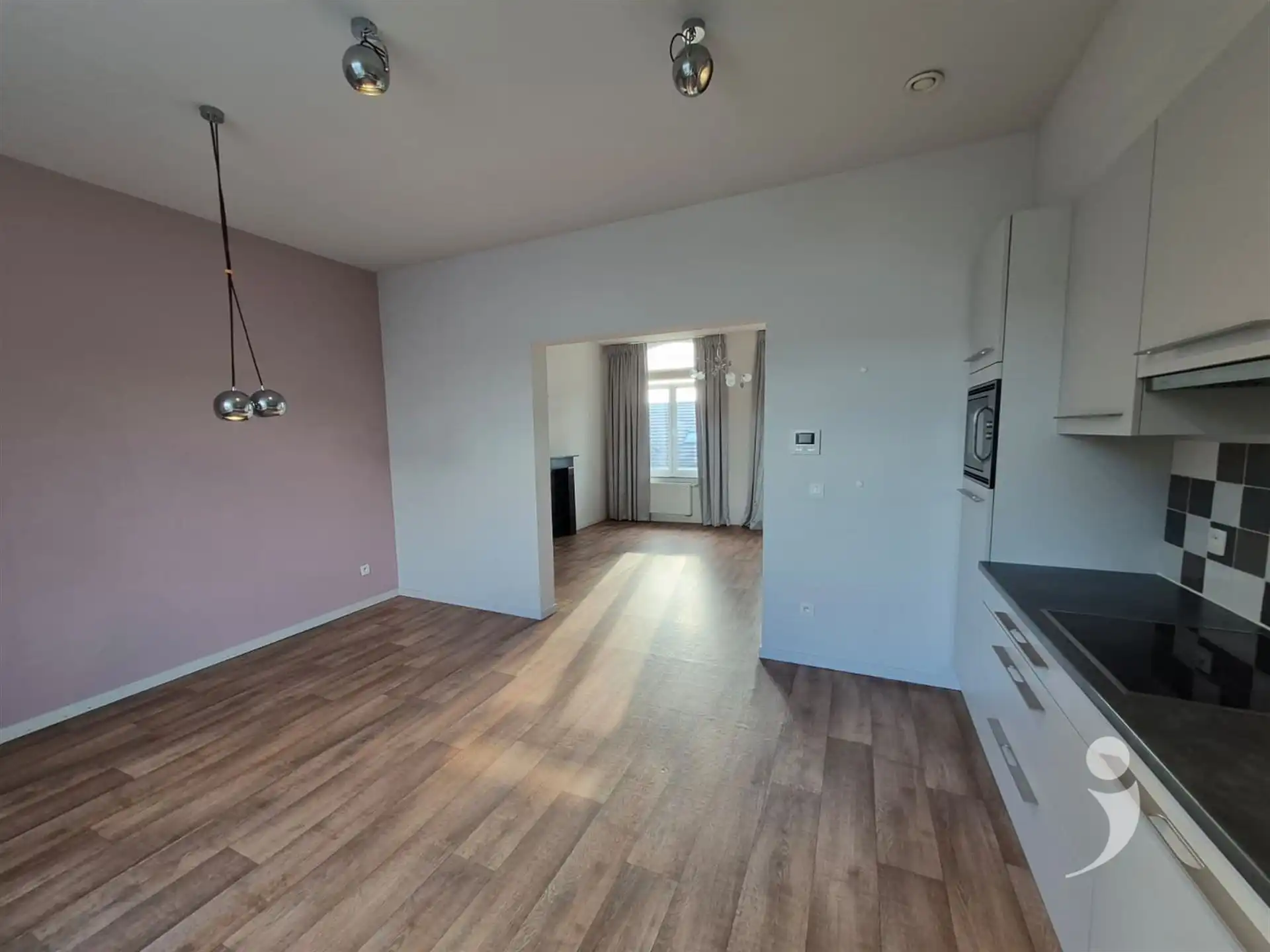 appartement met tuin en staanplaats voor de wagen foto 6