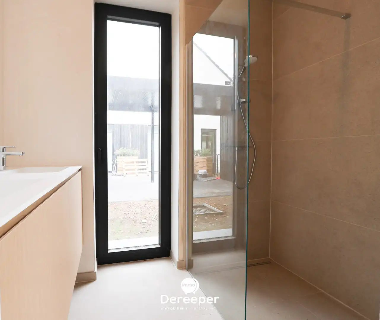 Nieuwbouwwoning met 4 slaapkamers op een uitstekende ligging in centrum Jabbeke foto 8