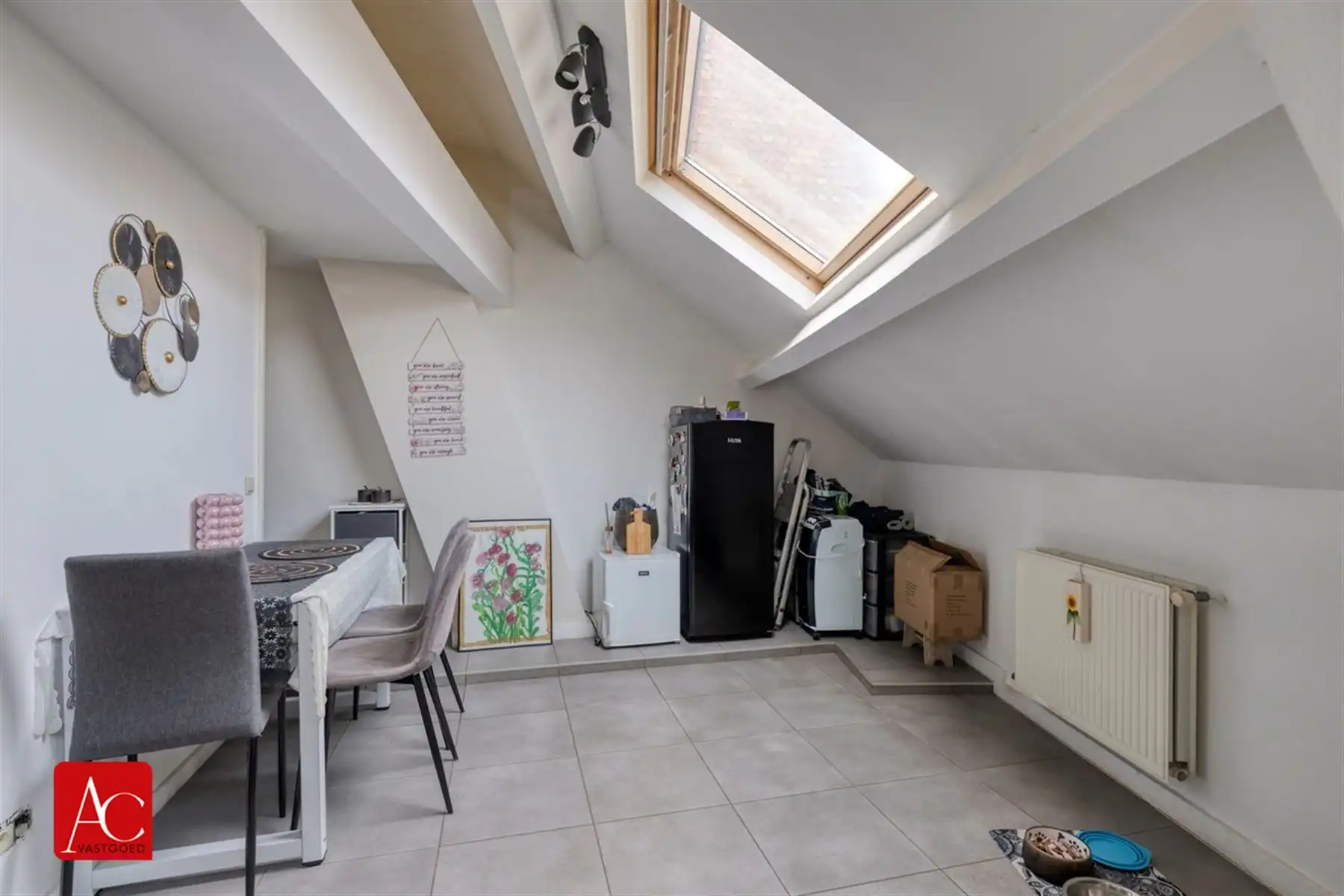 Appartementsgebouw bestaande uit 3 eenheden foto 12