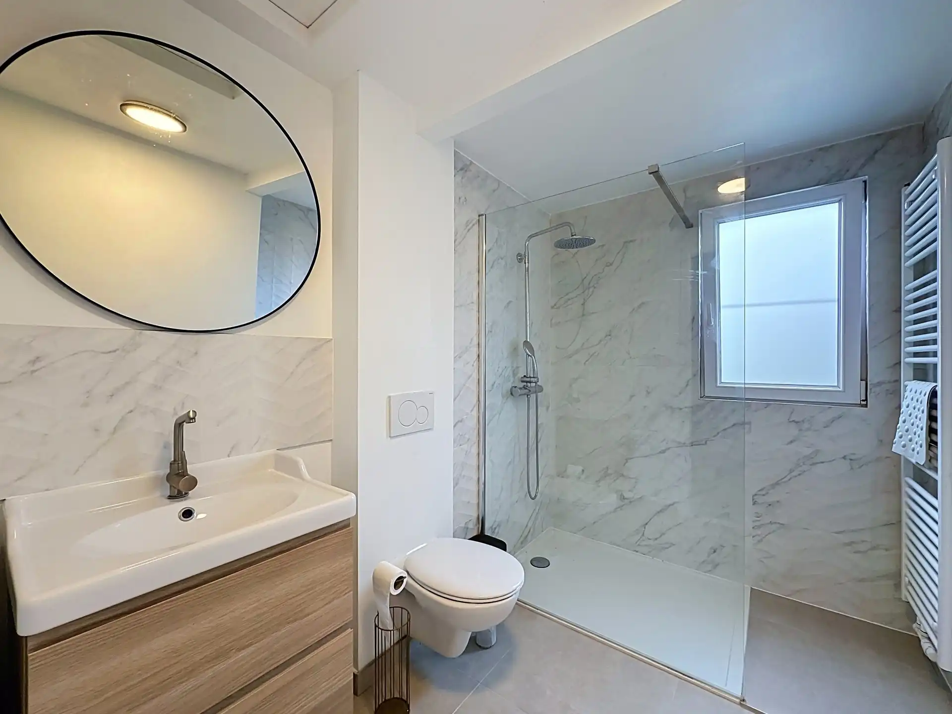 Luxueuze gezinswoning met 5 slaapkamers nabij Antwerpen! foto 17