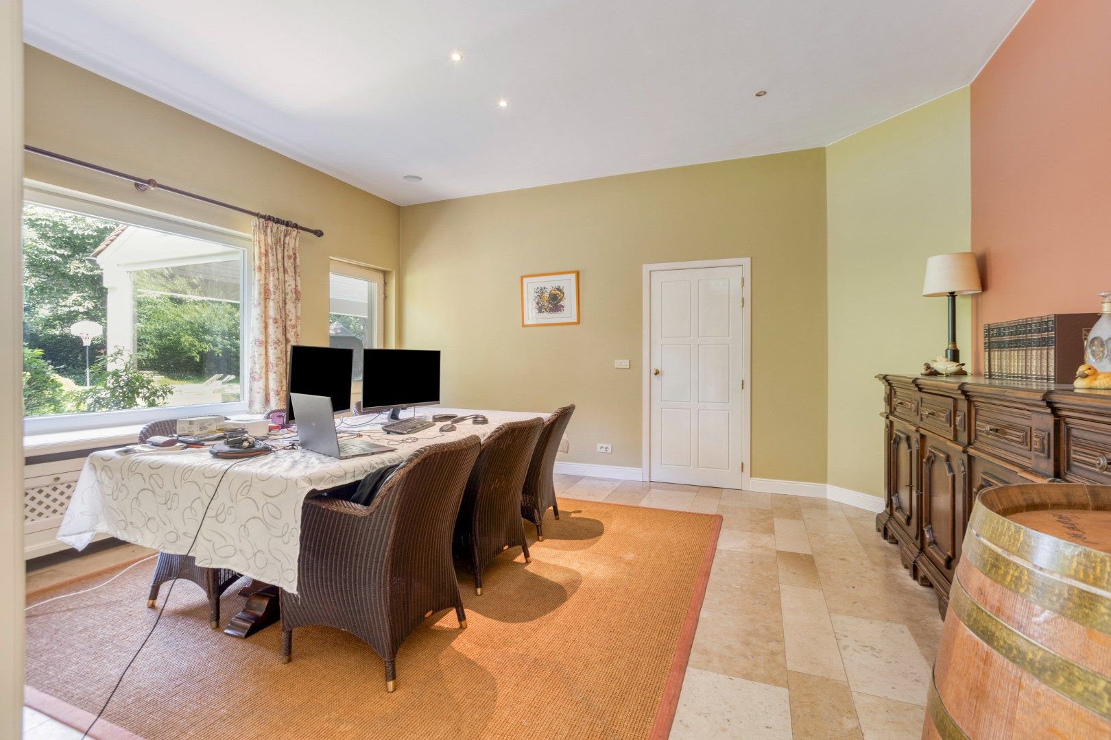 Prachtige villa met ruime tuin, zwembad en dubbele garage in Mol-Wezel ! foto 9