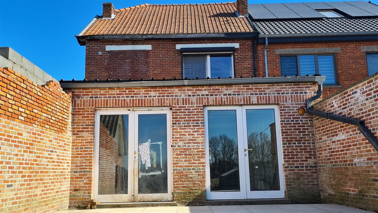 Deels gerenoveerde woning op rustige locatie! foto 10