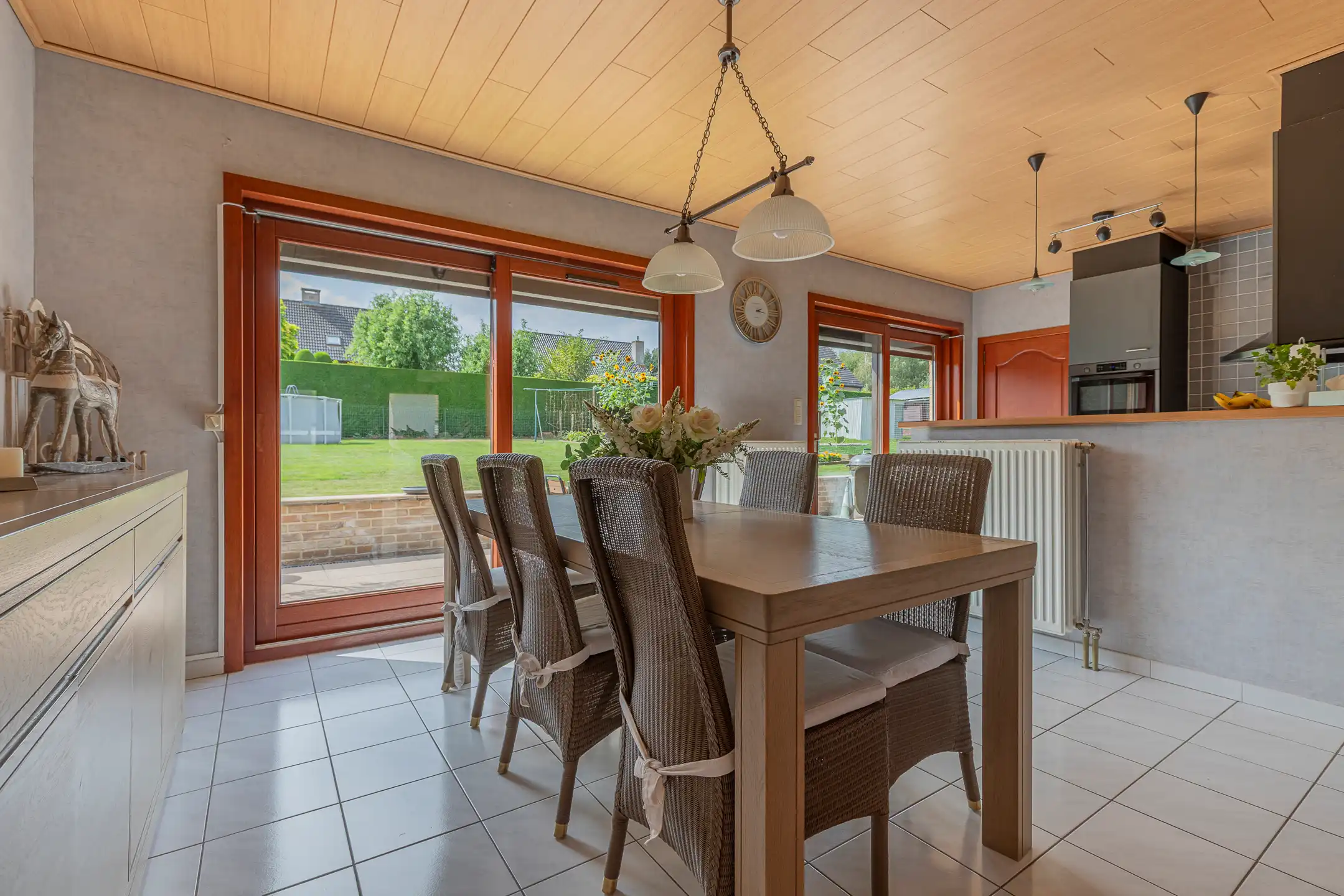 RONSE - Instapklare woning met  3 slpks en mooie tuin foto 6