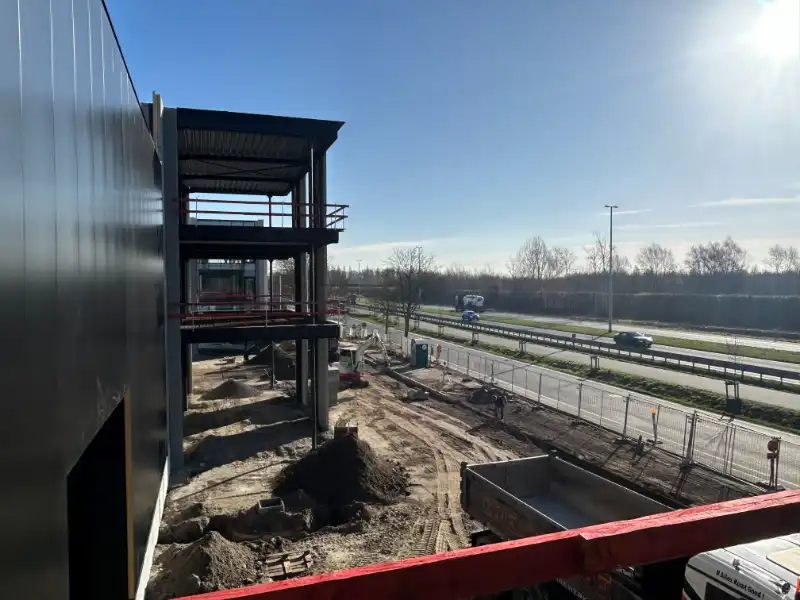 TOPLOCATIE – Unieke nieuwbouw bedrijfsunits met kantoor en magazijn foto 5