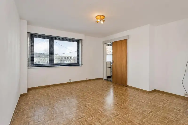 Rumbeke- Instapklaar appartement met garage foto 12