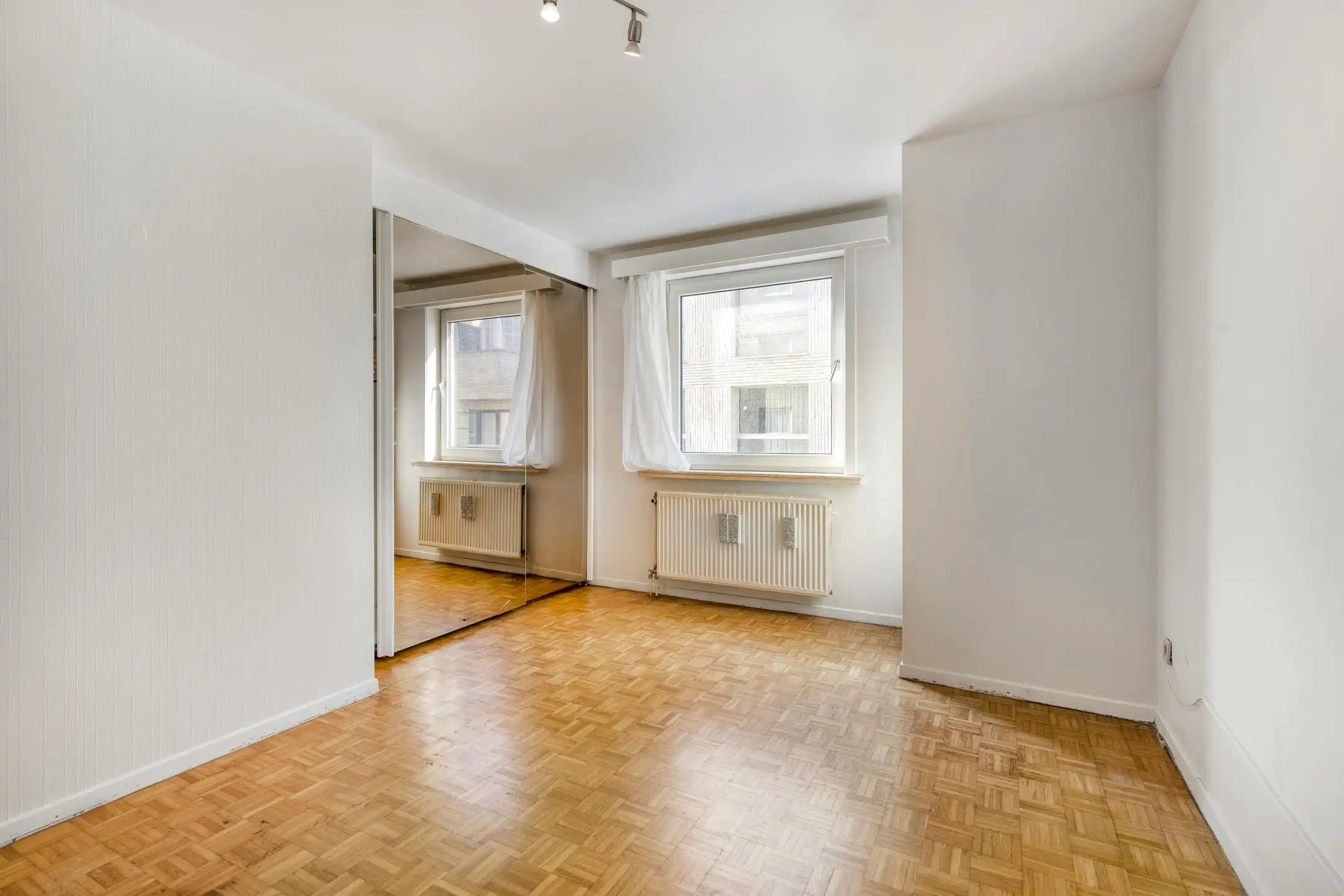 Appartement te koop op wandelafstand van het strand te Heist foto 15