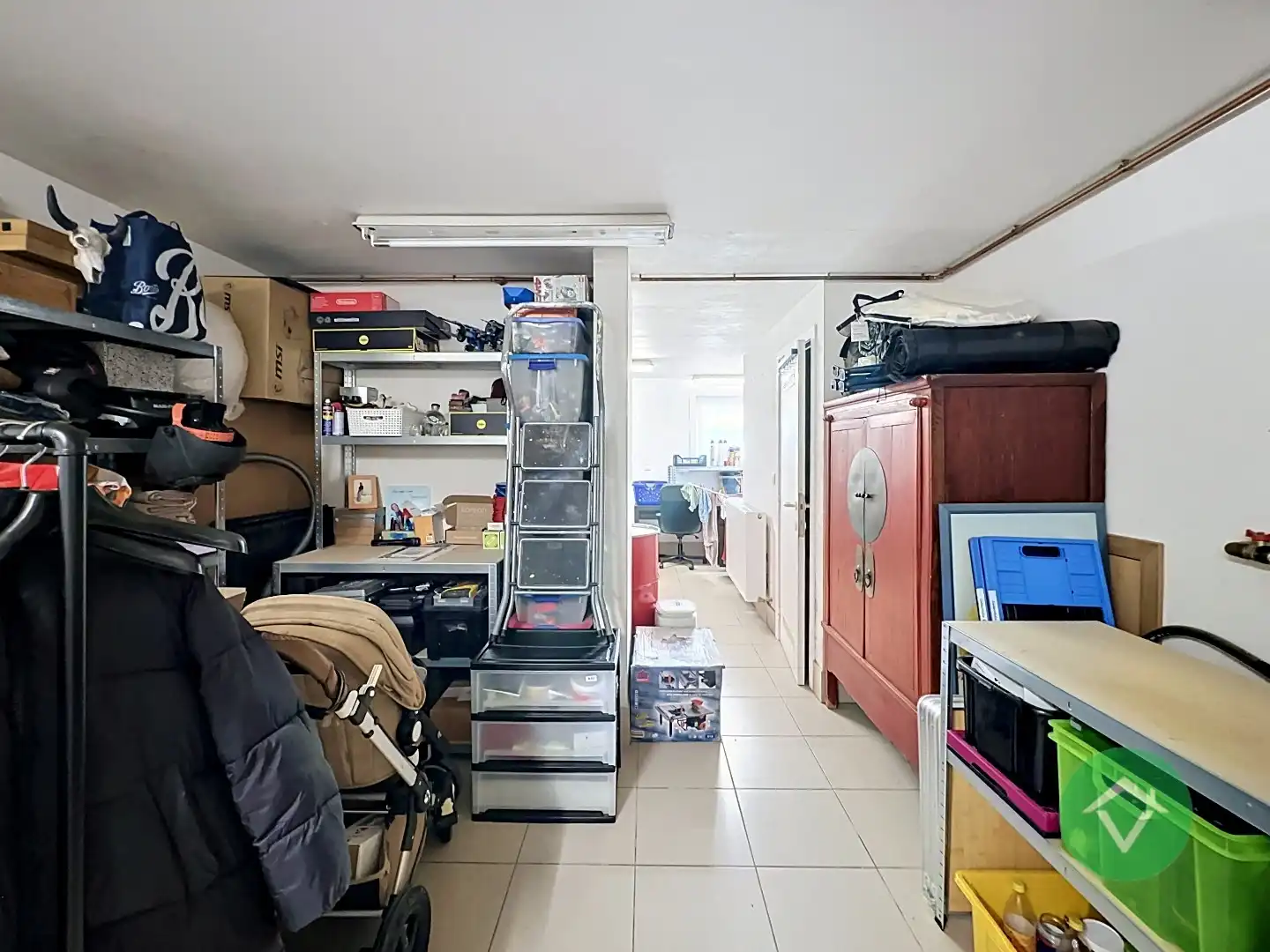Instapklare gezinswoning met drie slaapkamers te huur in het centrum van Moere foto 15