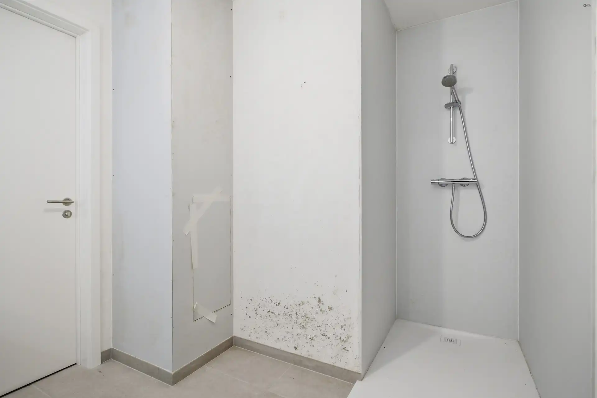 Ruim duplex appartement met 3 slaapkamers en 2 badkamers foto 15