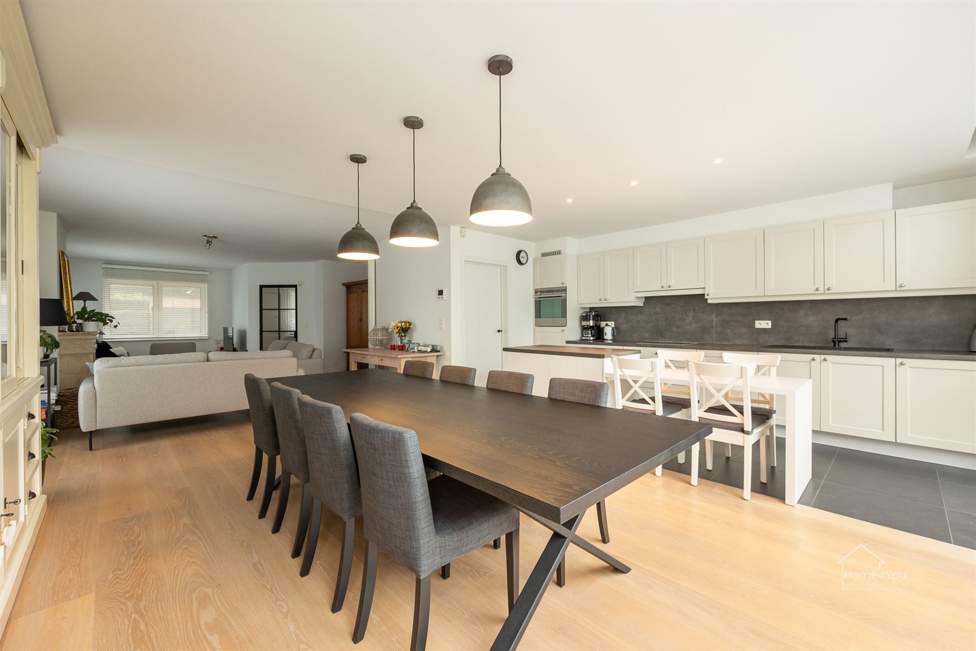 Instapklare gezinswoning met 4 slaapkamers en tuin foto 11