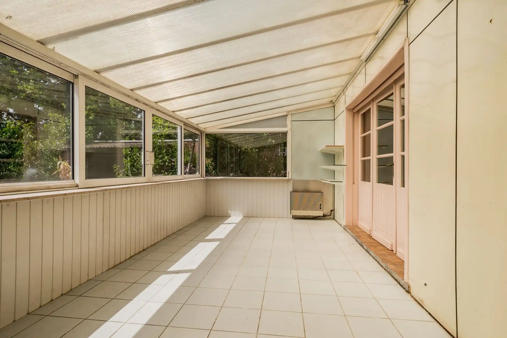 Te renoveren woning op toplocatie! foto 12