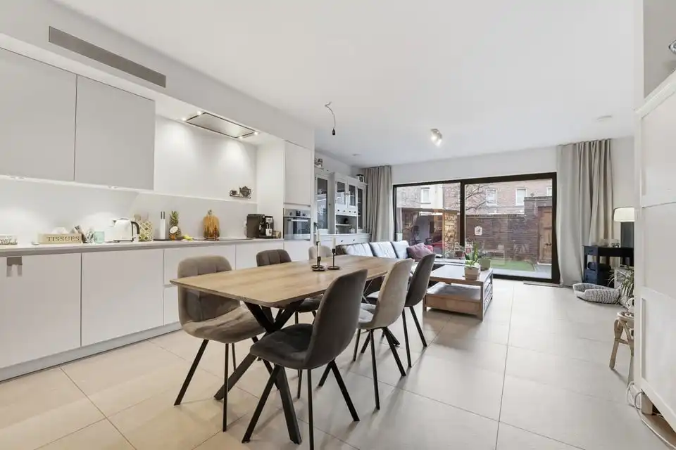 INSTAPKLARE WONING OP EEN TOPLIGGING IN SINT-TRUIDEN foto 4