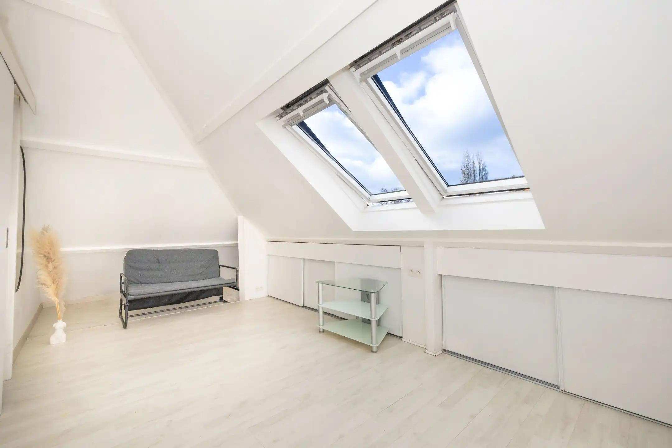 Huis met 5 slaapkamers in Linkebeek – Rustig en vredig foto 19