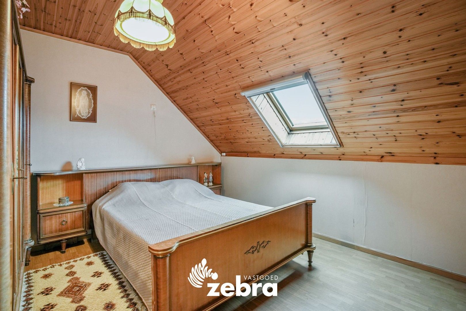 Ruime gezinswoning met 4 slaapkamers, tuin en garage in hartje Tielt foto 13